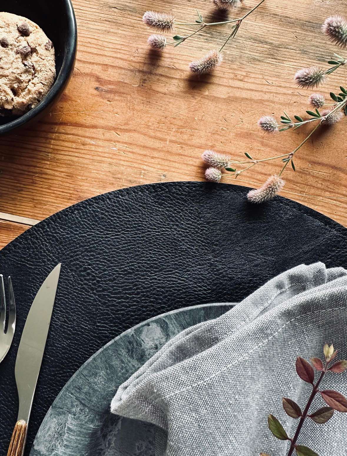 Placemat Rond – Omkeerbaar Cognac / Zwart