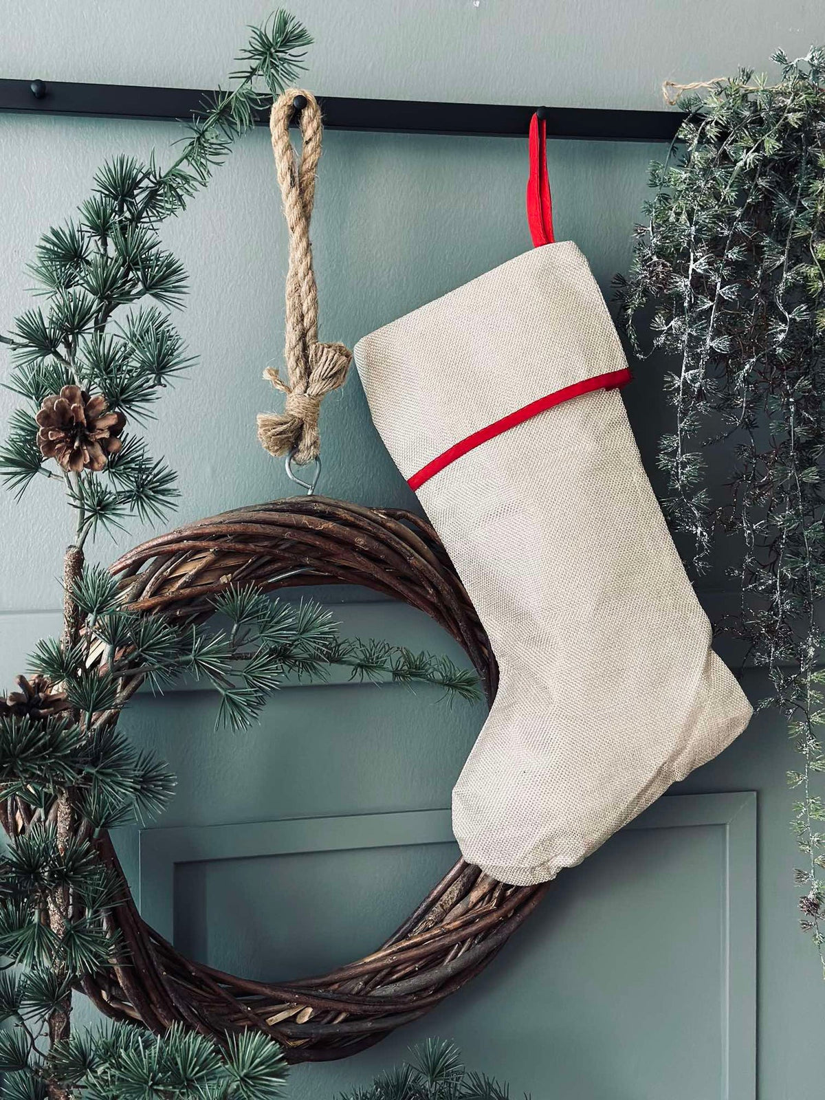 Kerstsok met kerstmannetjes