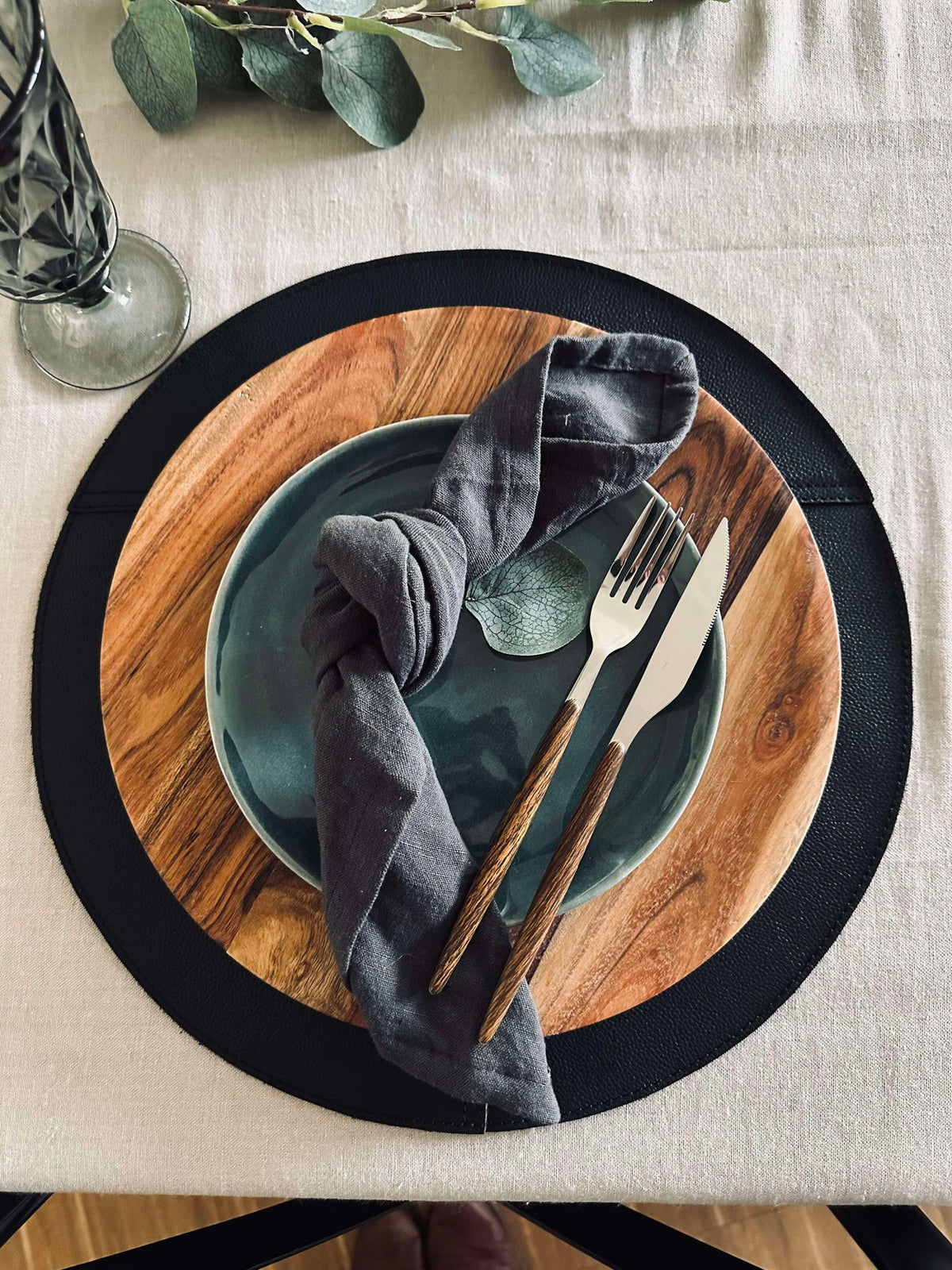 Placemat leer - Zwart dia 38
