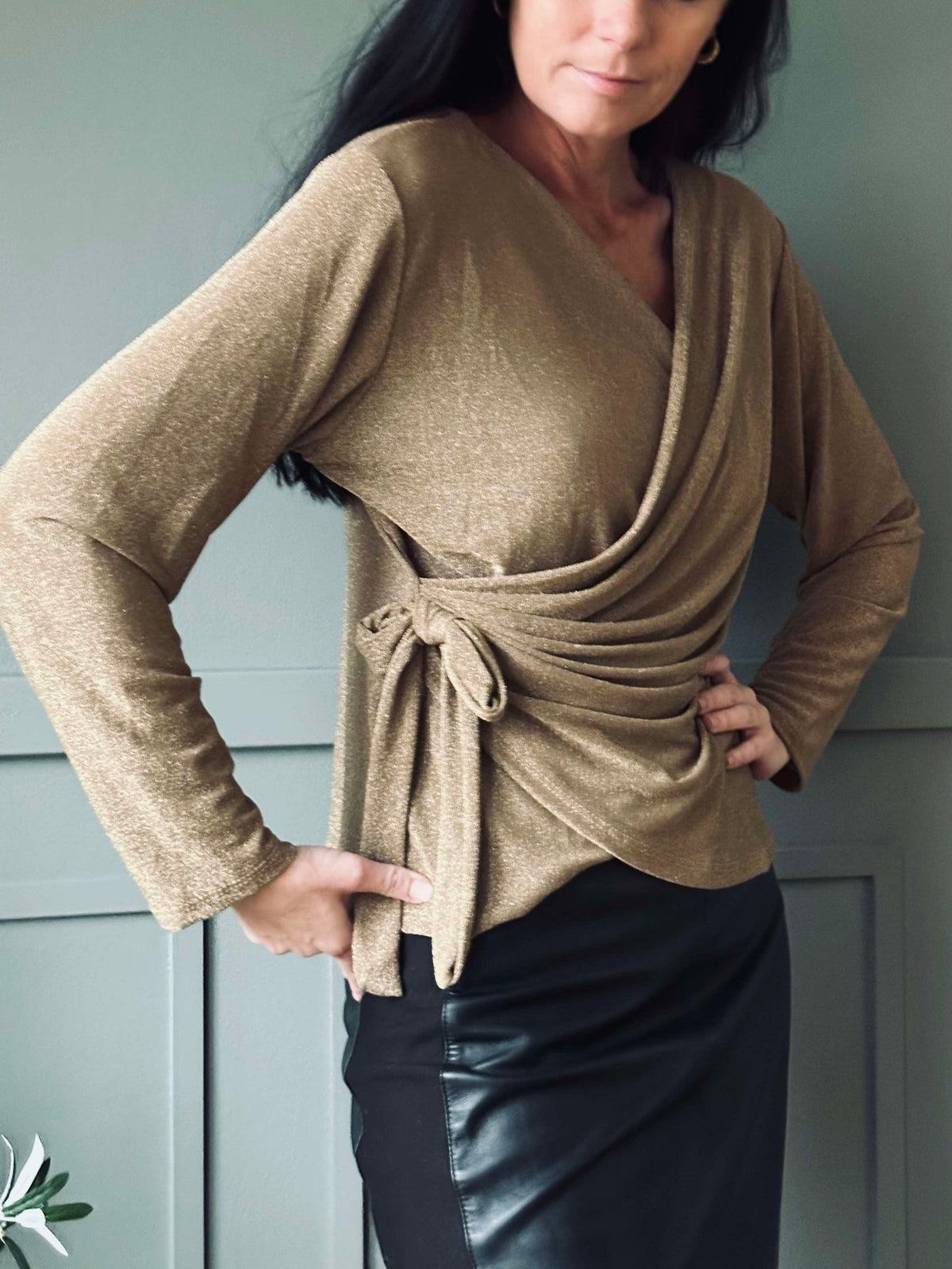 Wikkelblouse met glans - Gold