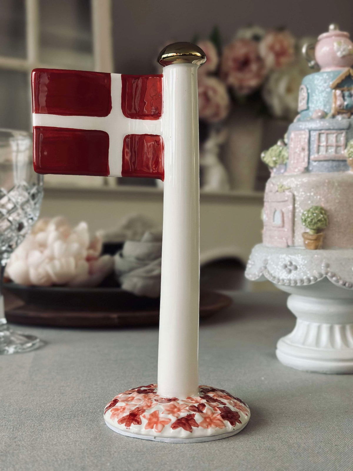 Vlag keramiek – Dannebrog m. roze voet