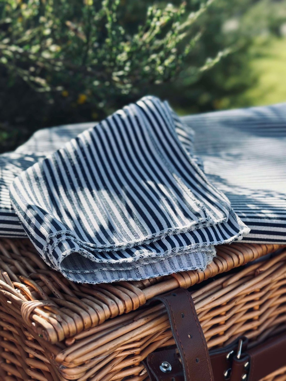 Picknickmand met inhoud voor 4 personen - DELUXE