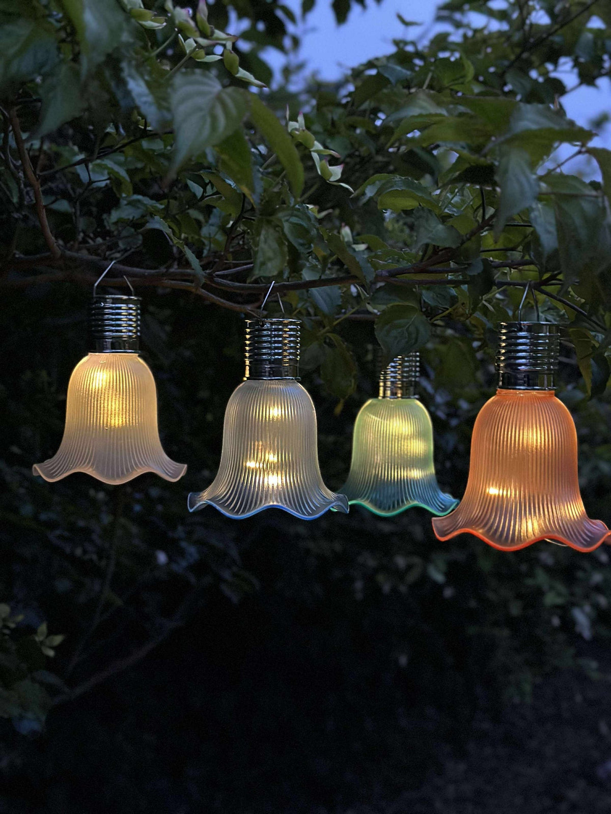 Hanglamp flower op zonne-energie - White