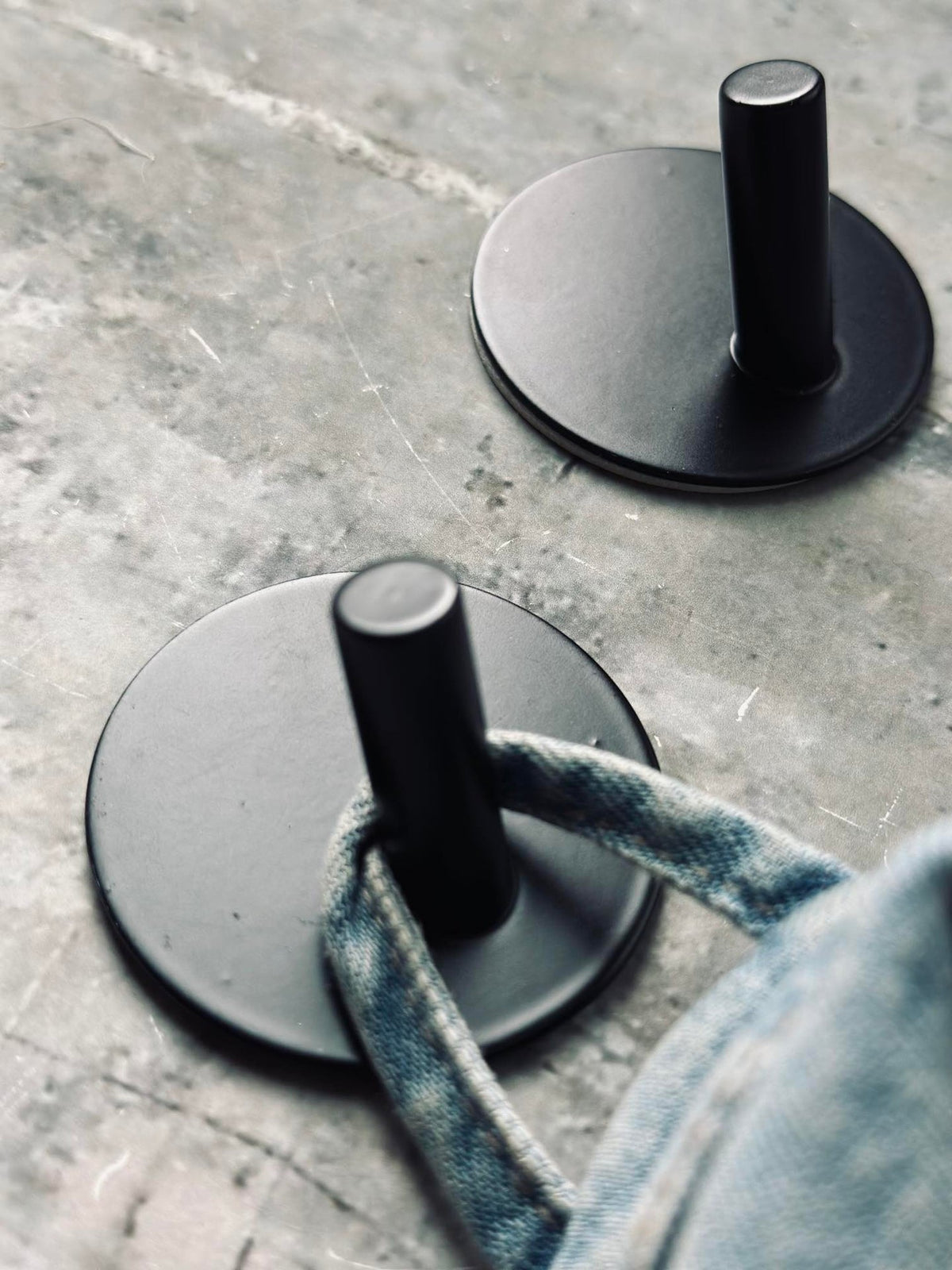 Zelfklevende haak - 2 stuks