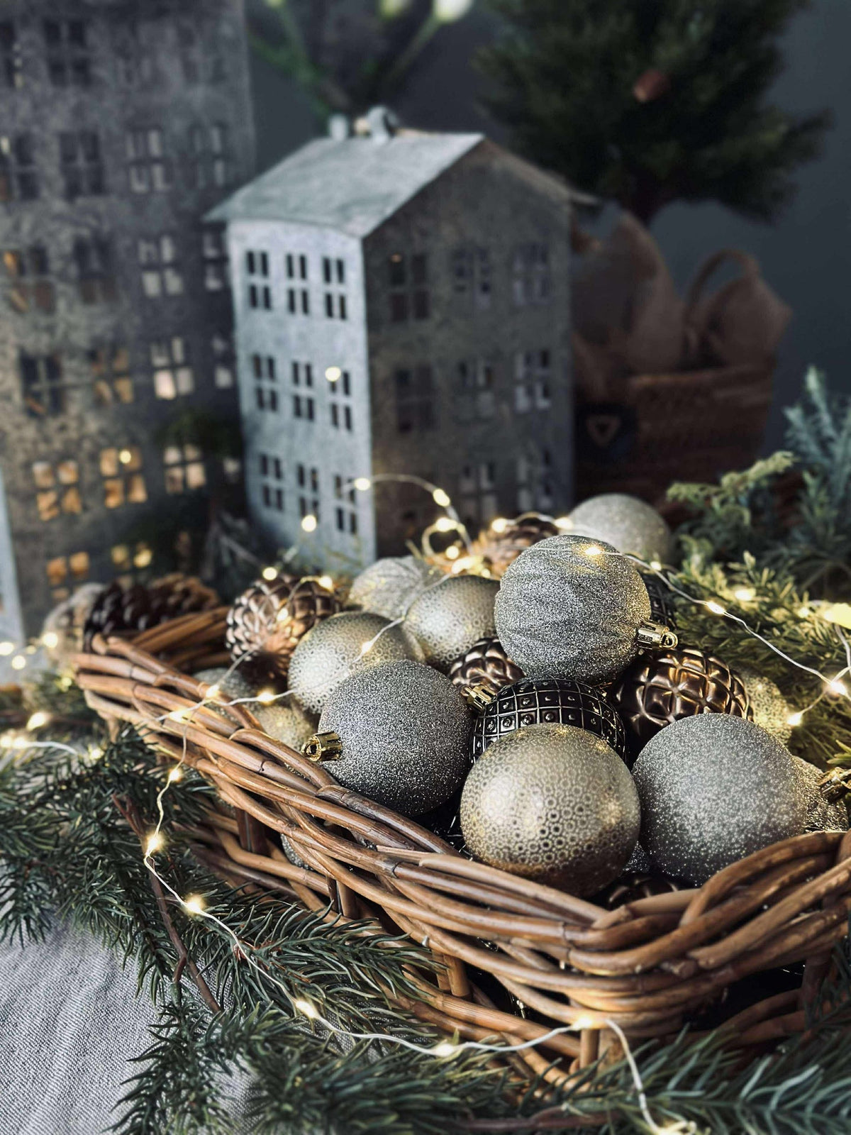 Kerstbal mix box 35 stuks