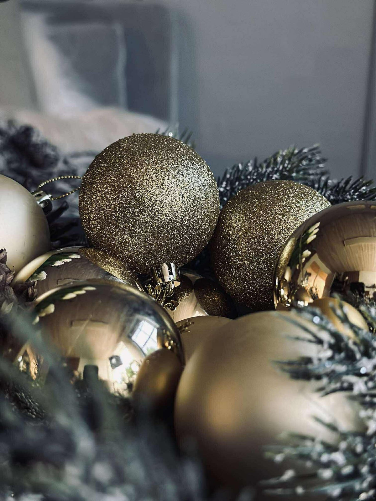 Kerstballen Goud - 10 stuks.