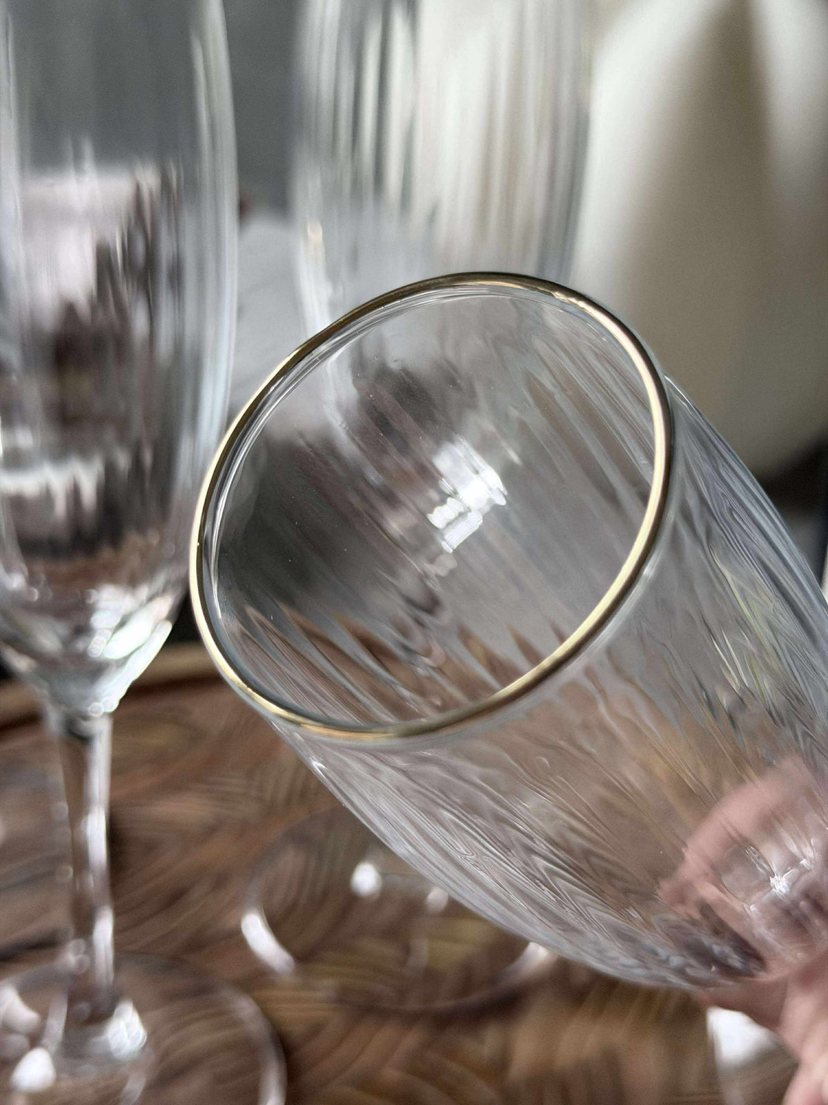 Champagneglazen geribbeld met gouden rand - 4 st.