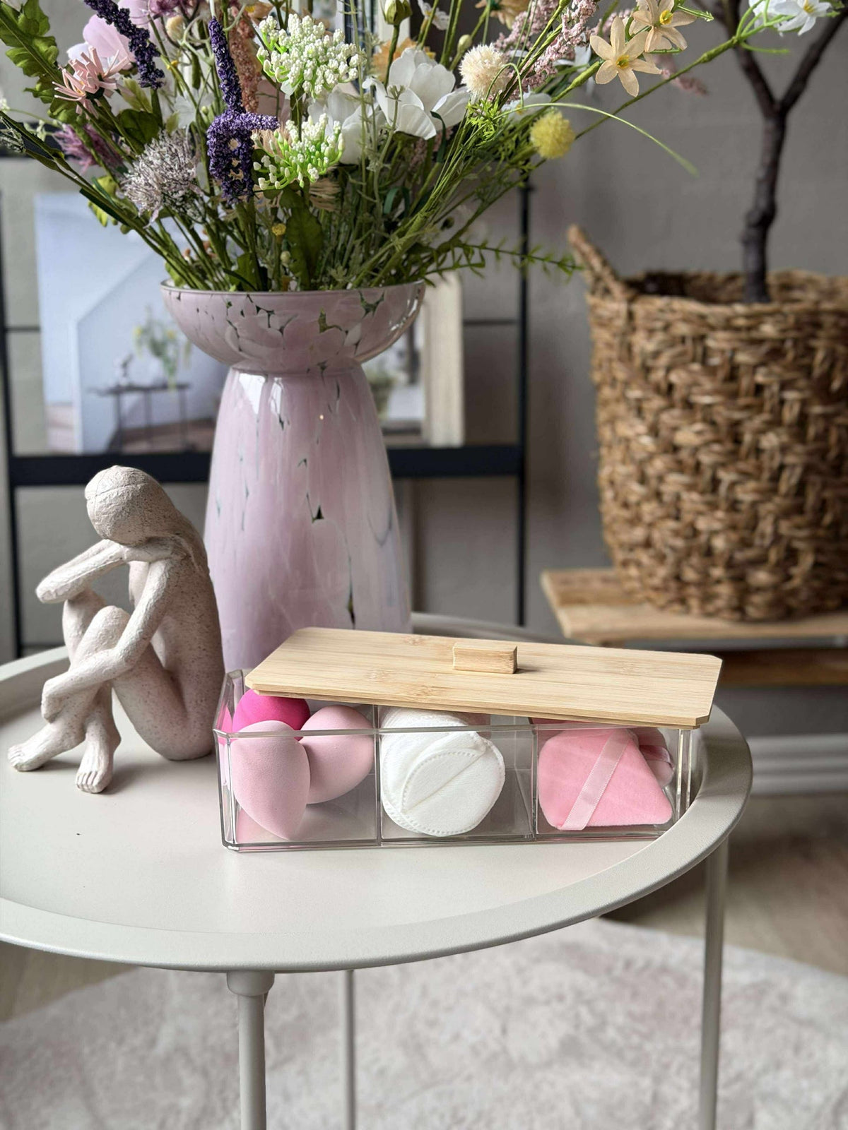 Make-up organizer met inhoud