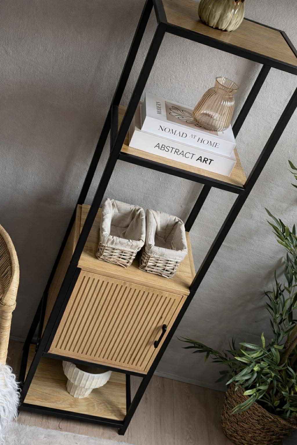 Rek met planken en kast - Zwart