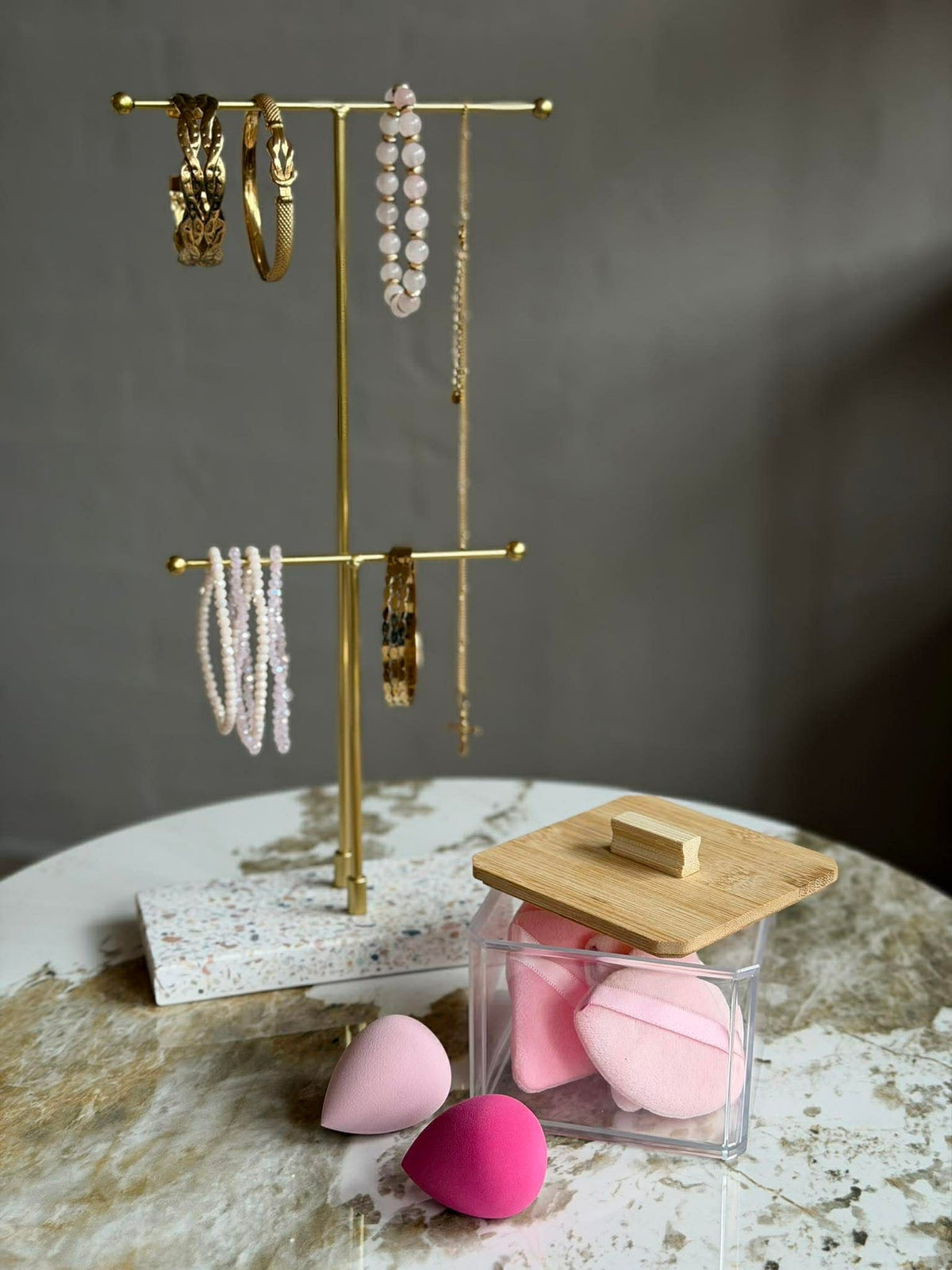 Make-up organizer met sponsjes - Vierkant