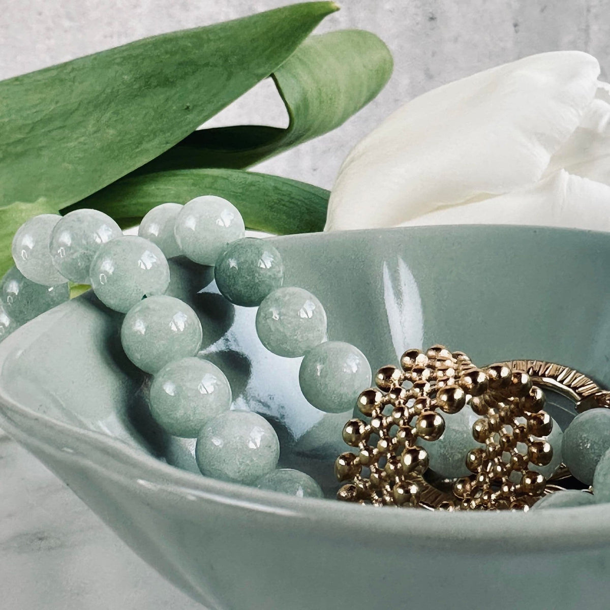 Collier Mary Jade vert avec perles et pendentif