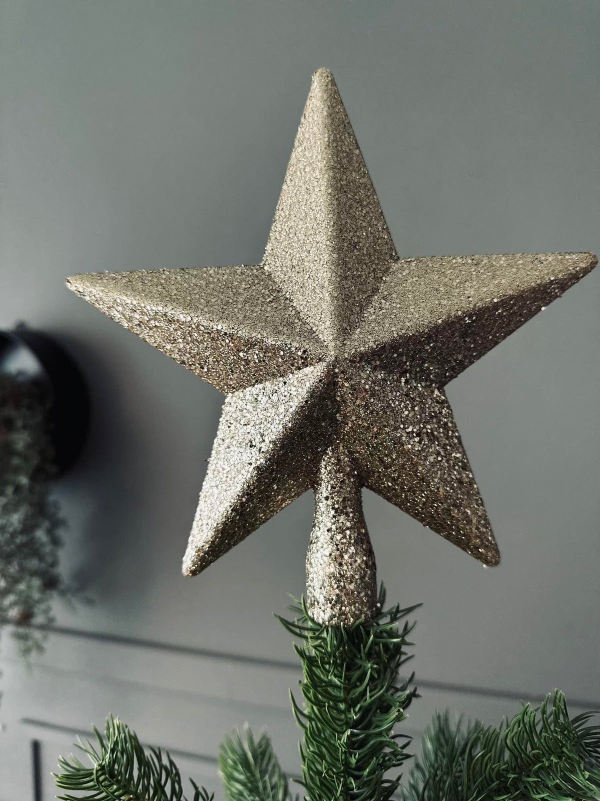 Julestjerne til juletræ - Guld - VIAMAJA.DK