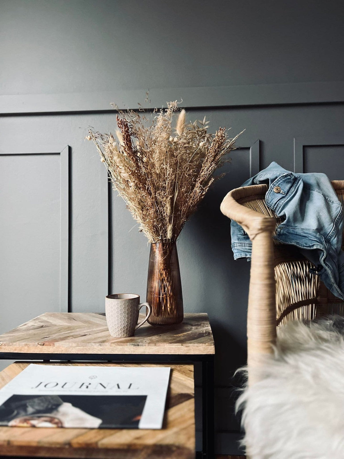 Vase konisk - Beige / brun glas - VIAMAJA.DK