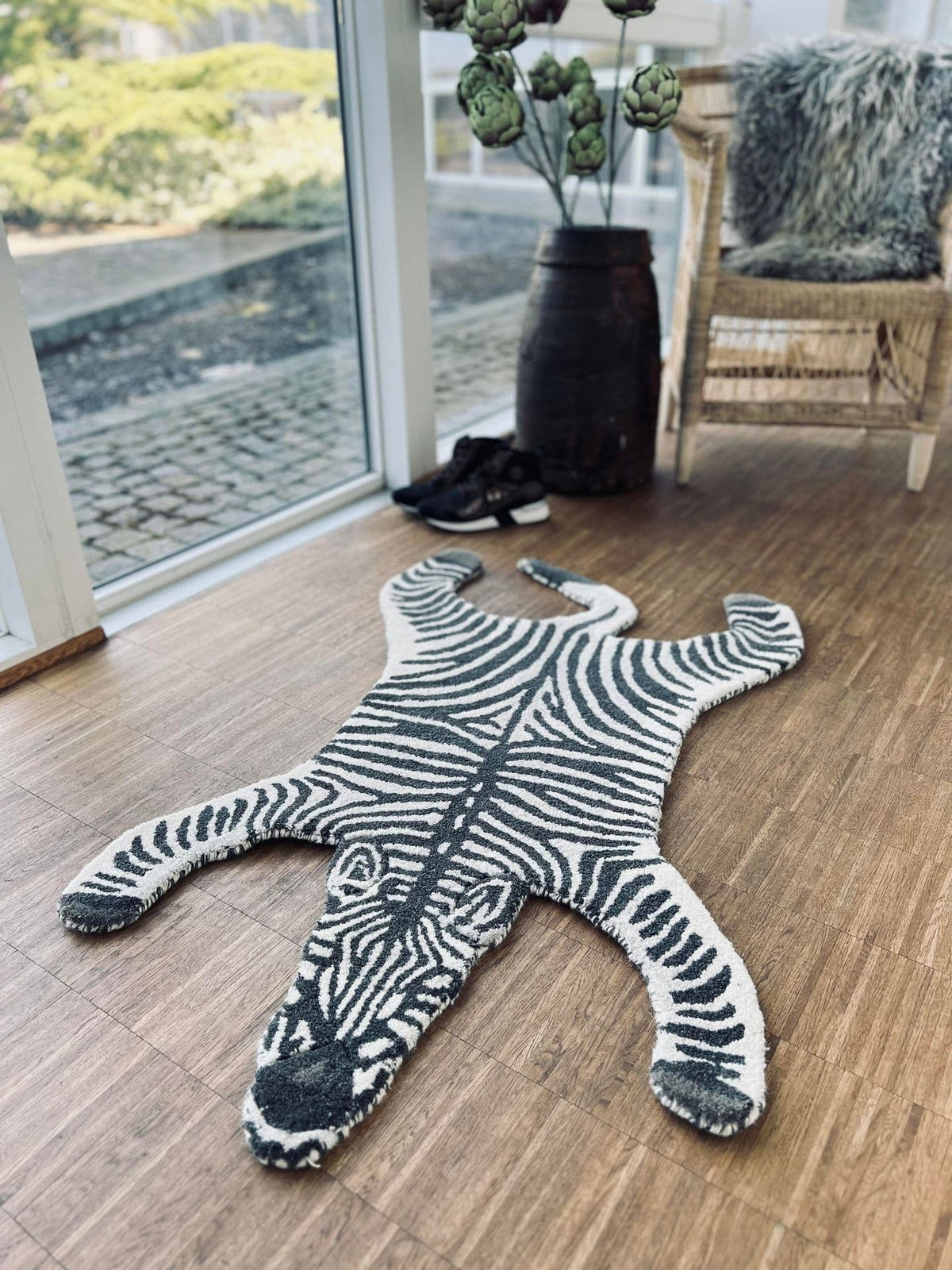 ZEBRA TÆPPE I ULD - 68X113CM - VIAMAJA.DK