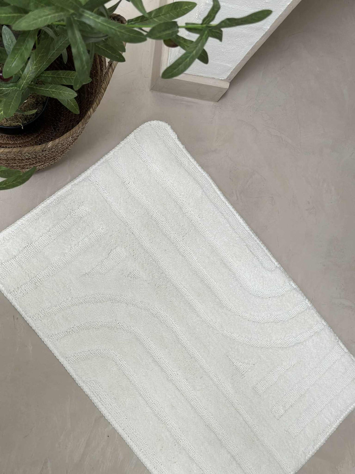 Badmat White