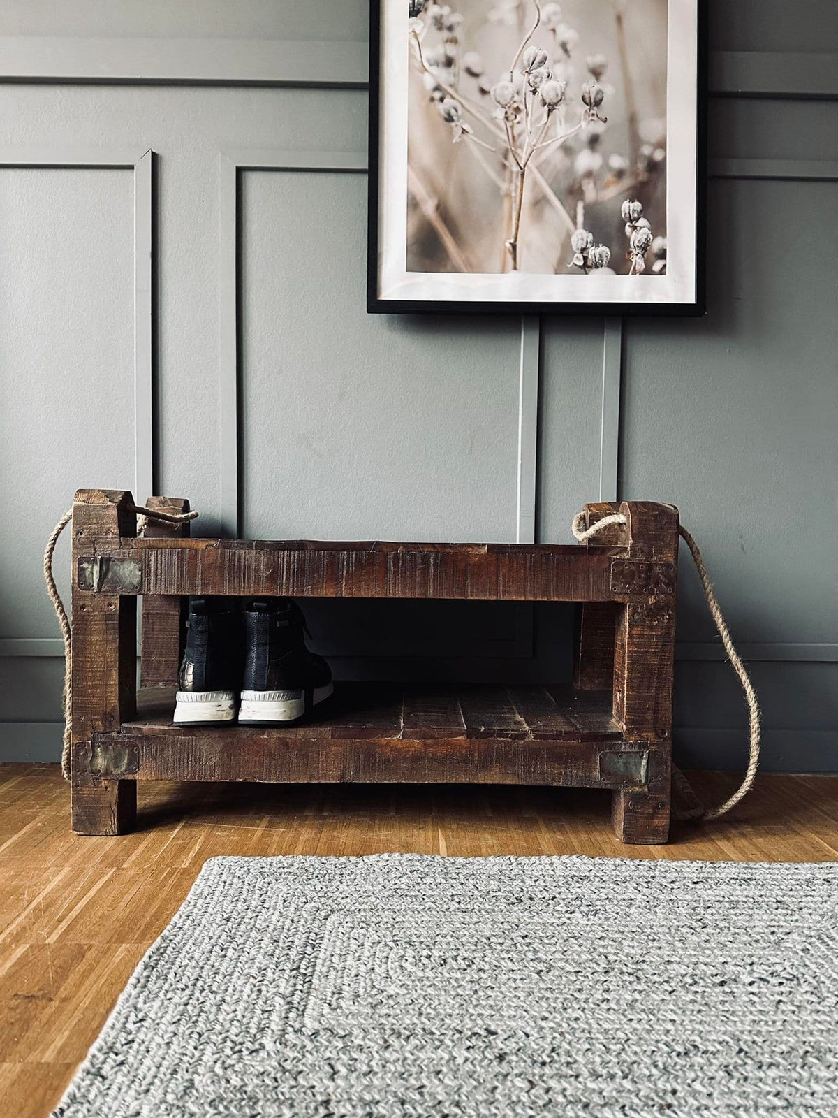 Schoenenrek van gerecycled hout