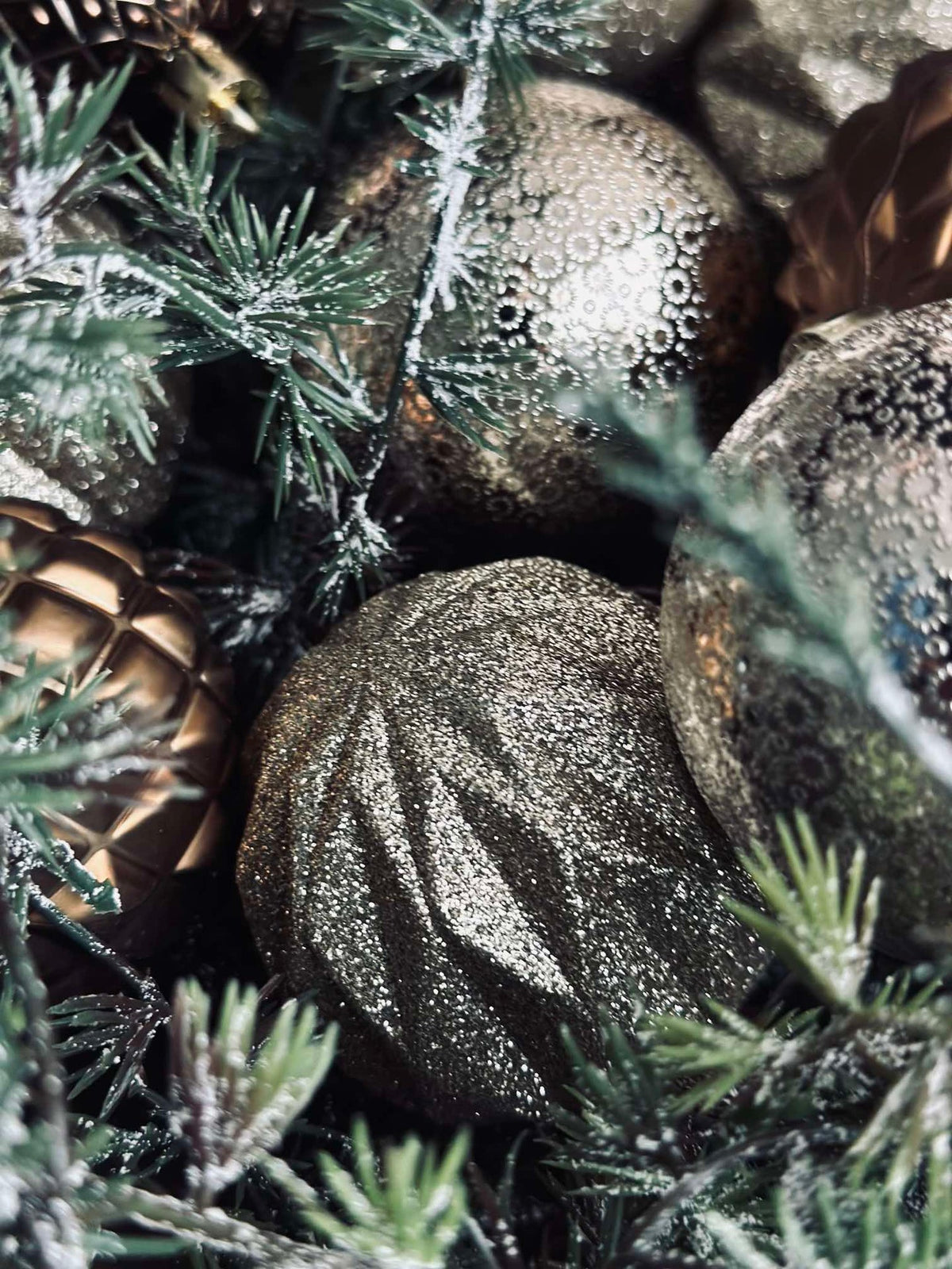 Kerstballen mix box 35 stuks
