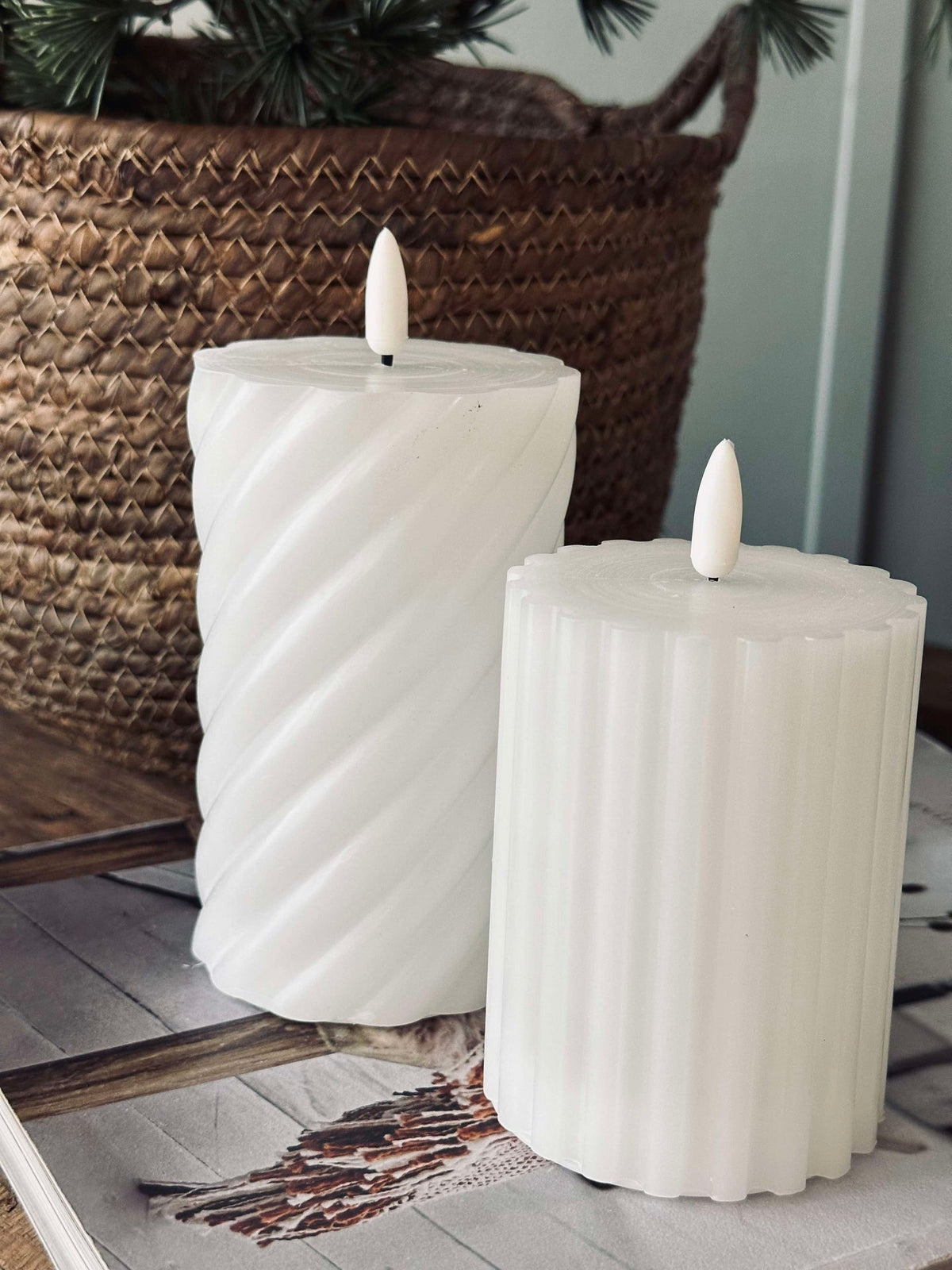 LED Blokkaarsen / Design – 2 st. Wit gestreept