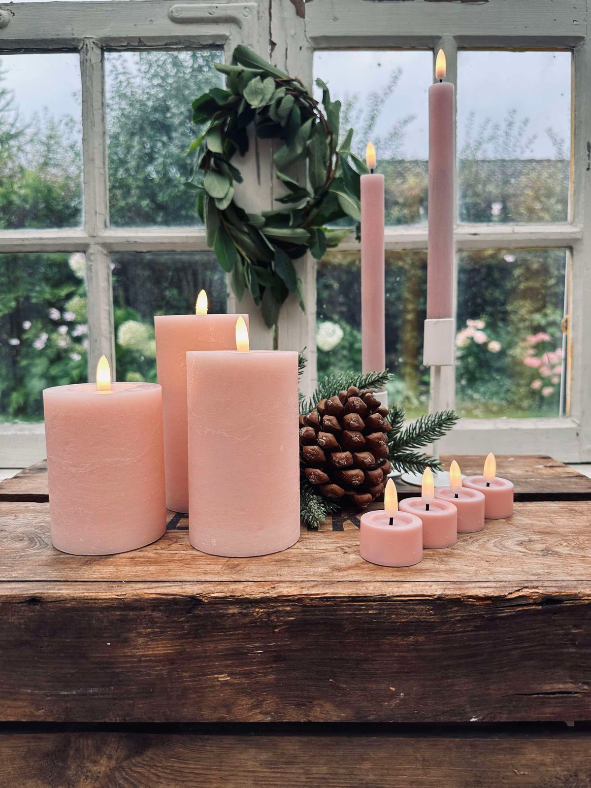 LED Licht pakket met 9 LED kaarsen - Roze