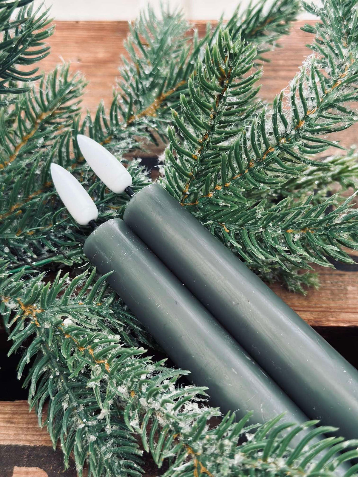 Stolkaarsen / Set van 2 stuks en afstandsbediening – Groen 24 cm