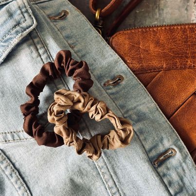 Haarelastiekjes Scrunchie Brown - 2 stuks