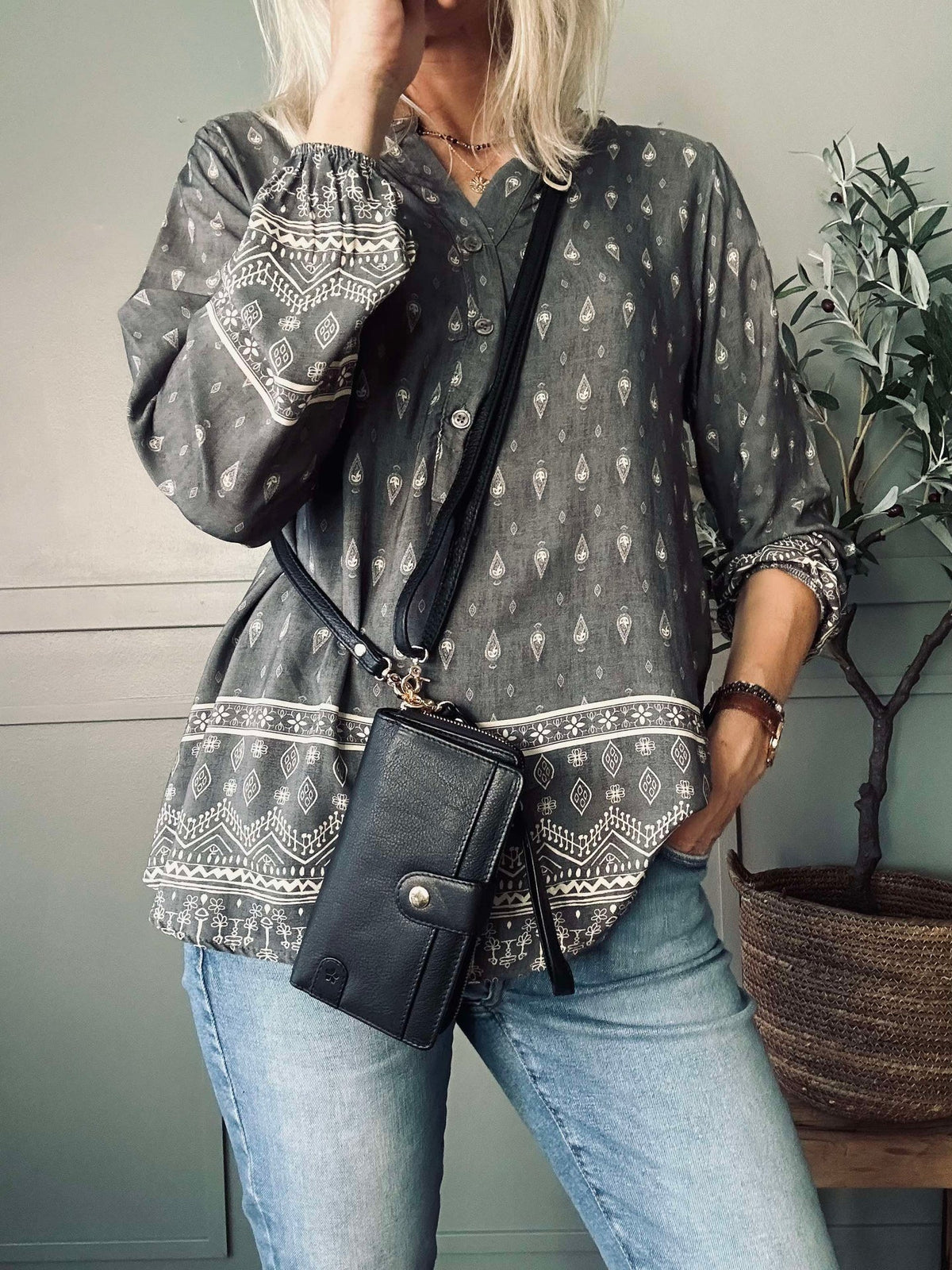 Clutch Posh – Black / Silver