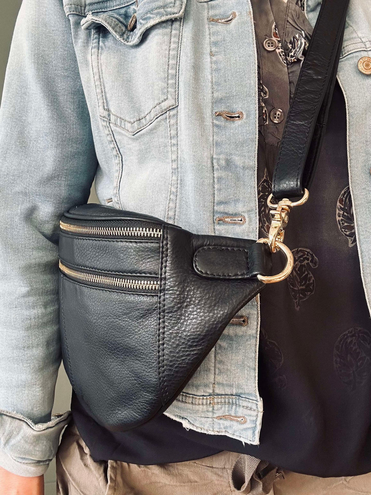 Bumbag Astrid - Zwart / Goud