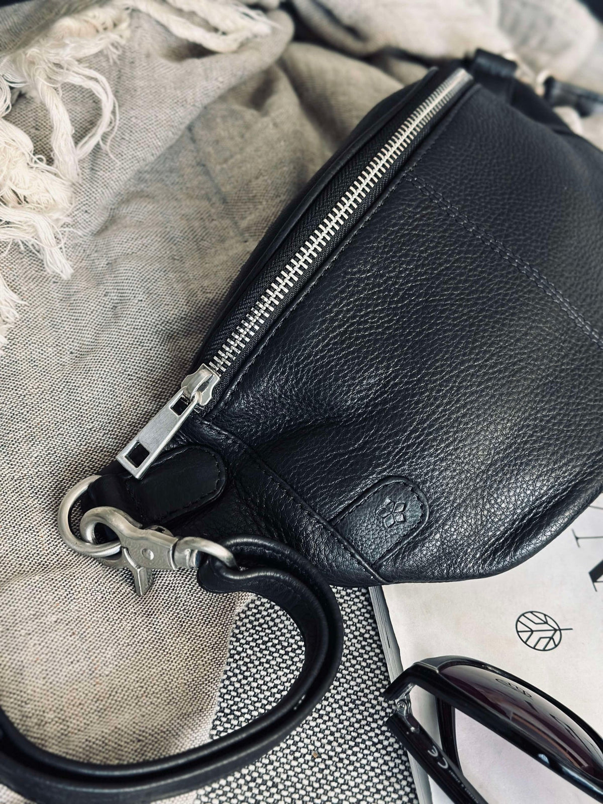 Bumbag Molly - Zwart / zilver