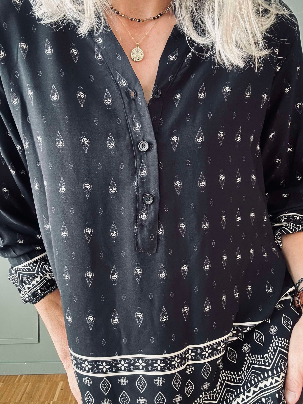 Blouse Ella black