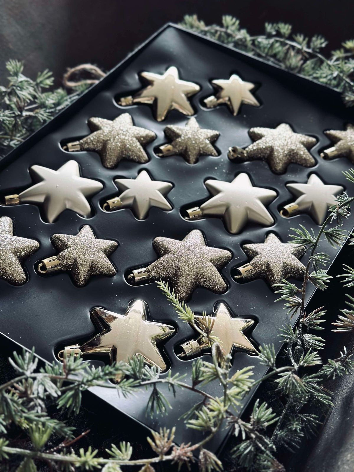 Kerstballen met sterren - Set van 16 stuks