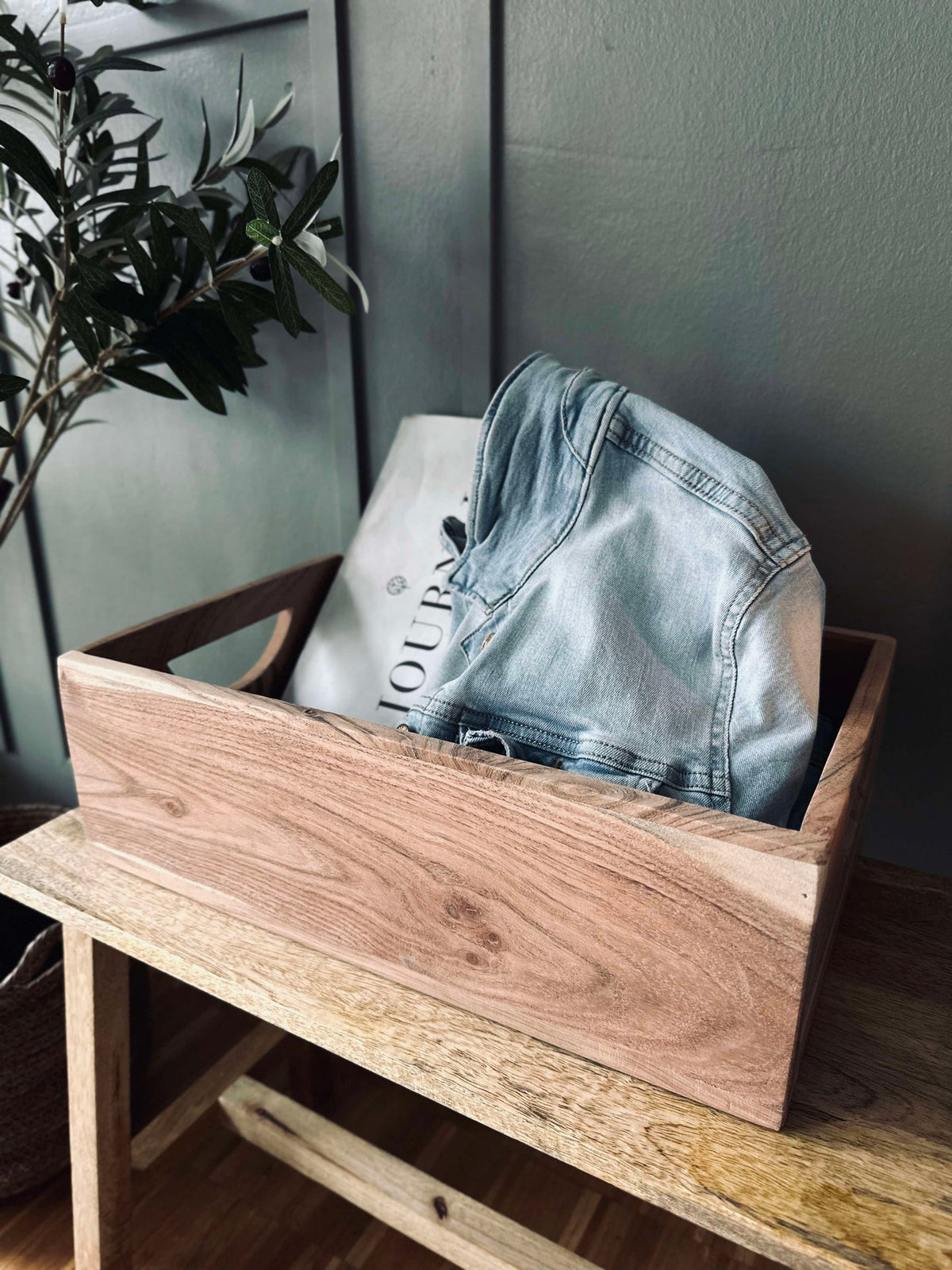 Kist van massief acaciahout