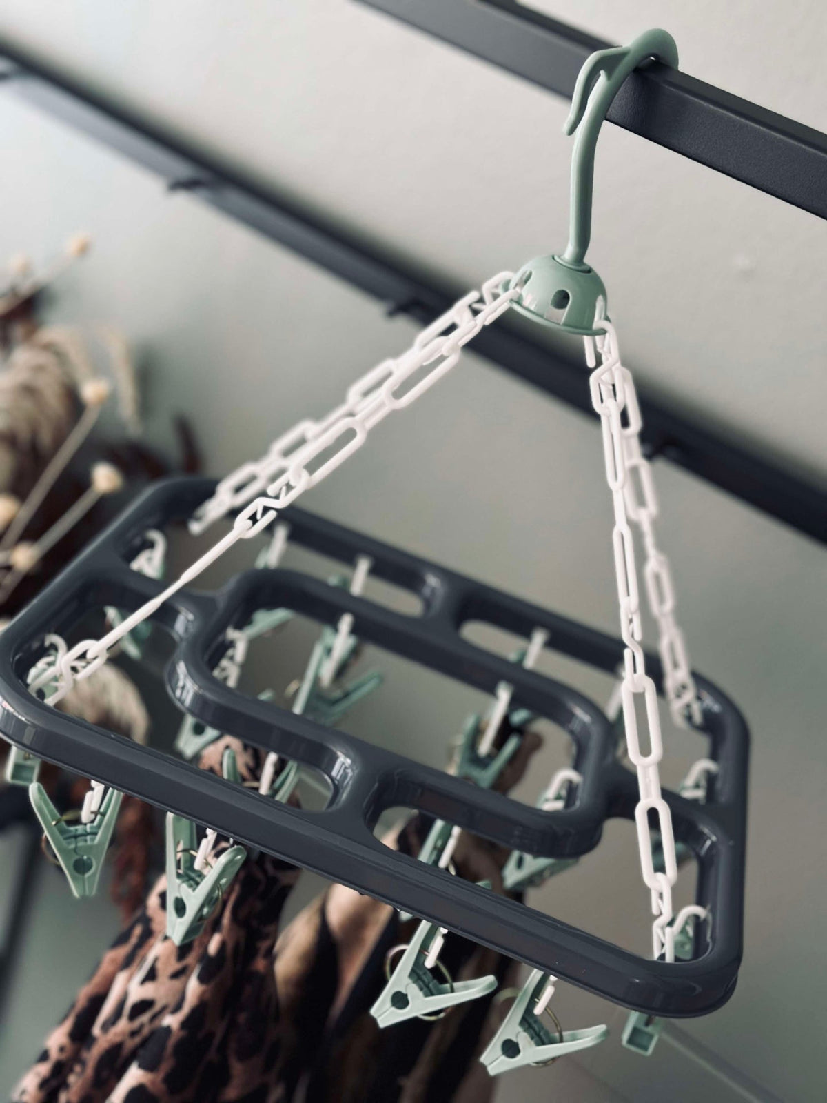 Hanger met klemmen - Green