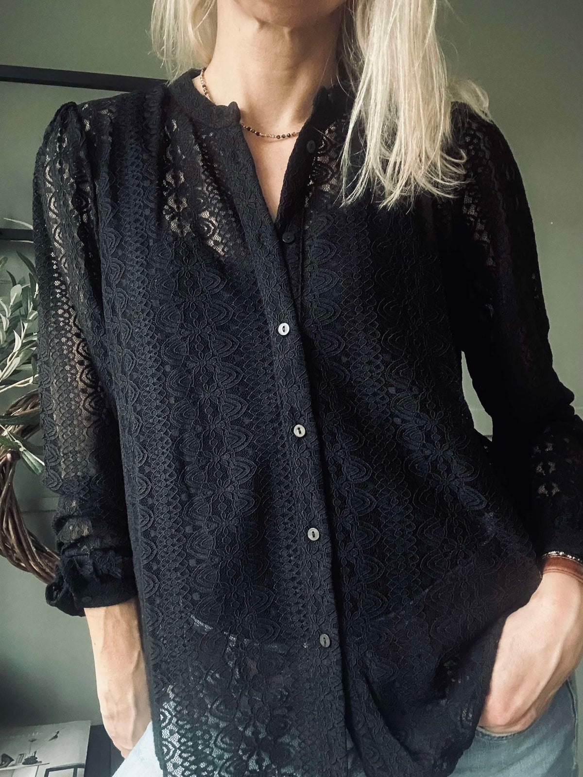 Blouse met kant – Black