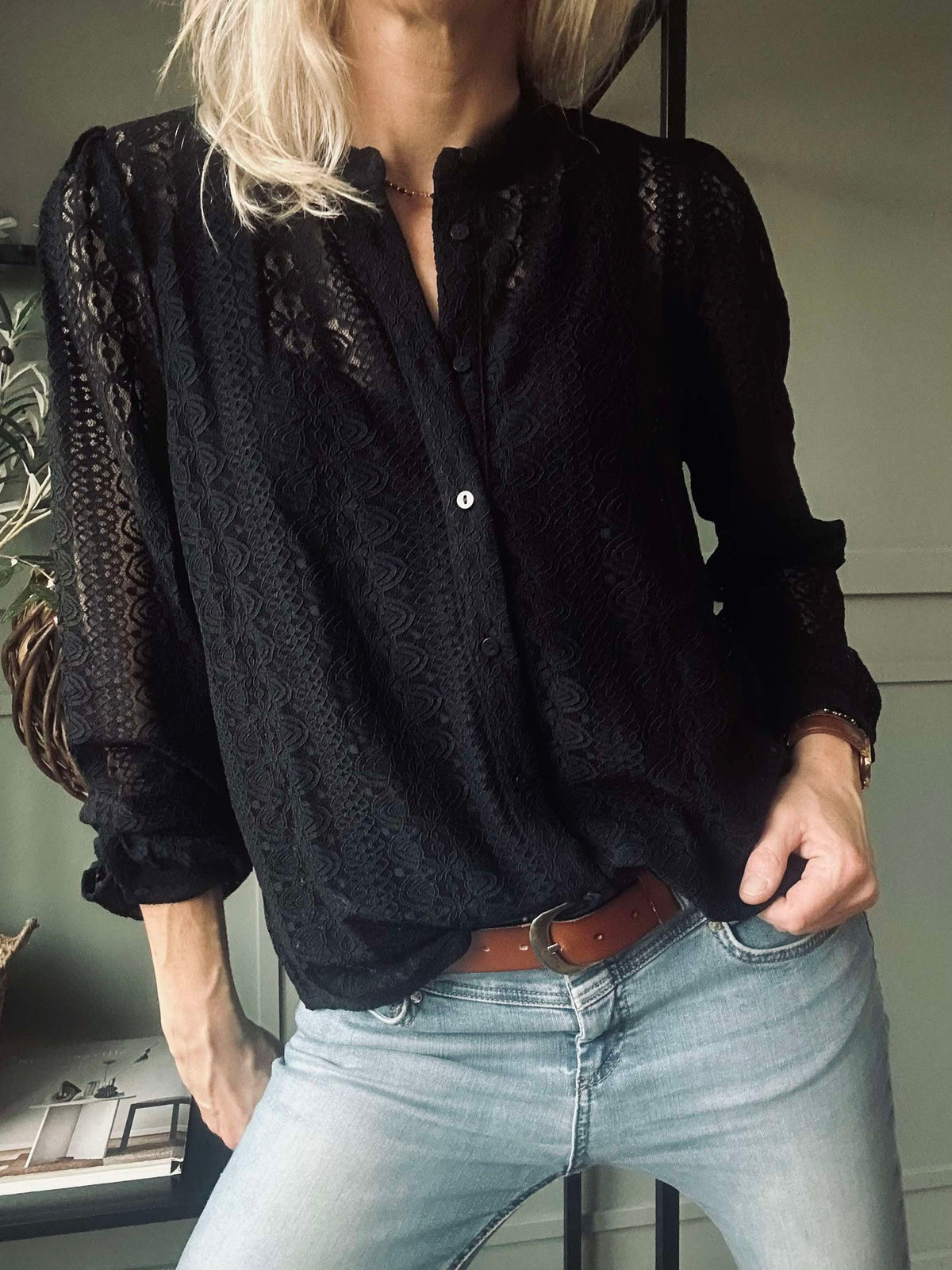 Blouse met kant – Black