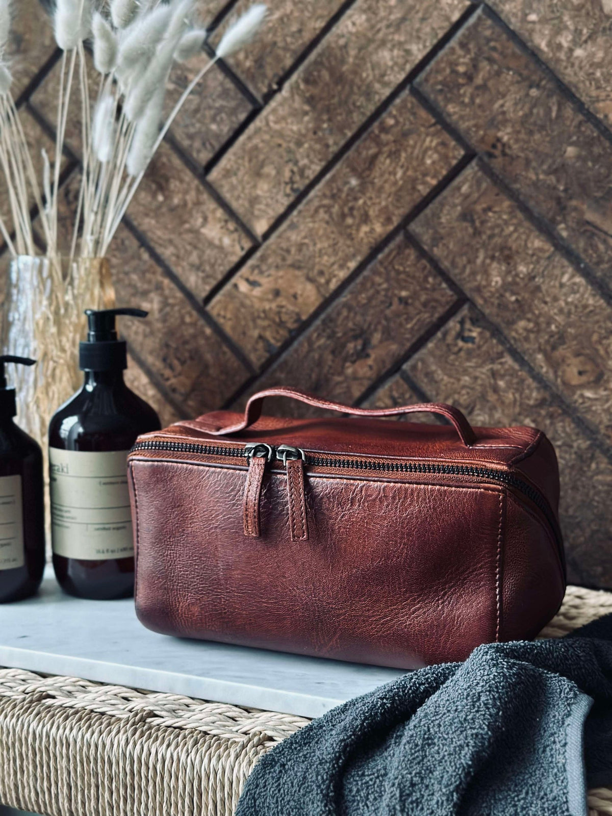 Toilettas Dark Cognac