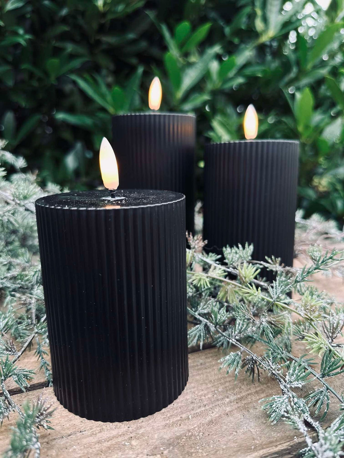 LED buiten stompkaarsen met ribbels - Set van 3 stuks - Zwart