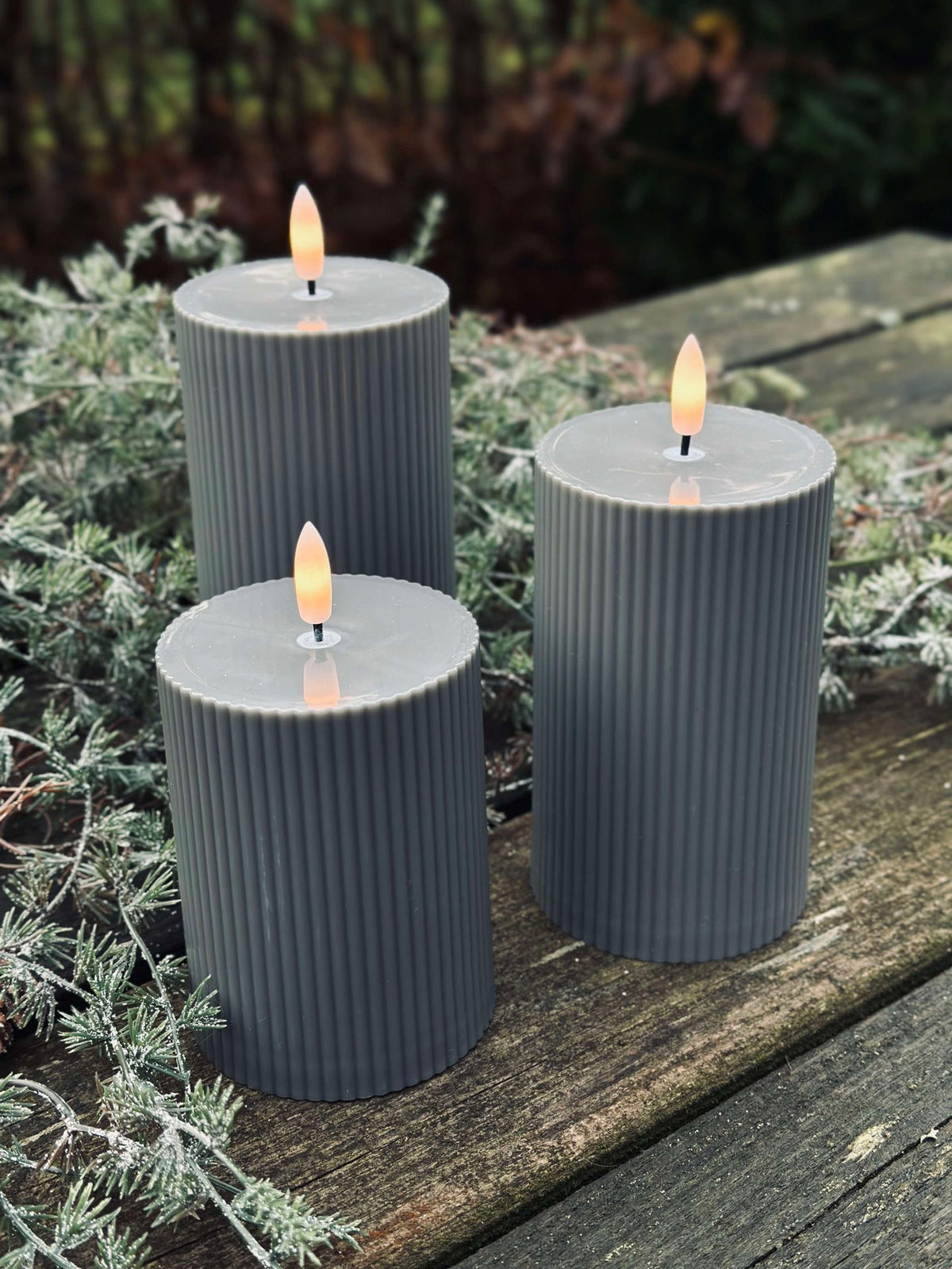 LED buiten stompkaarsen met groeven - Set van 3 stuks - Grijs