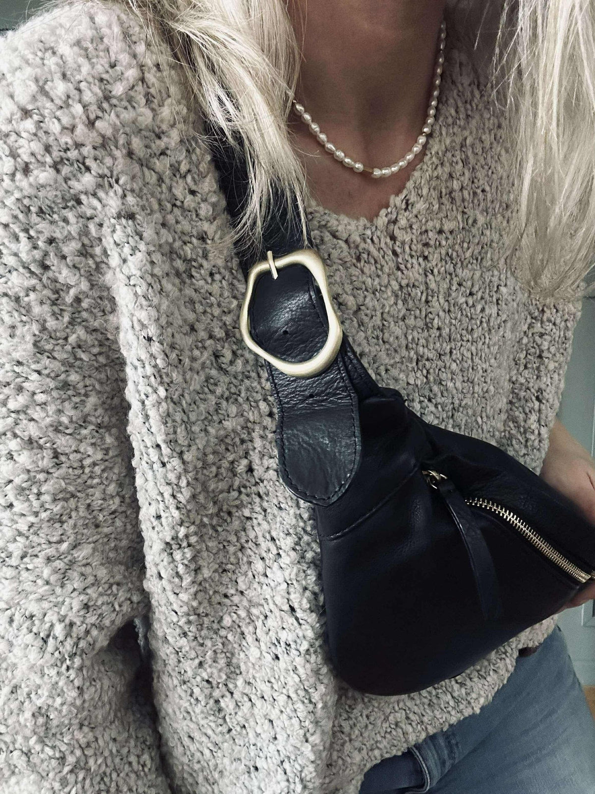 Bumbag met gesp - Black leather