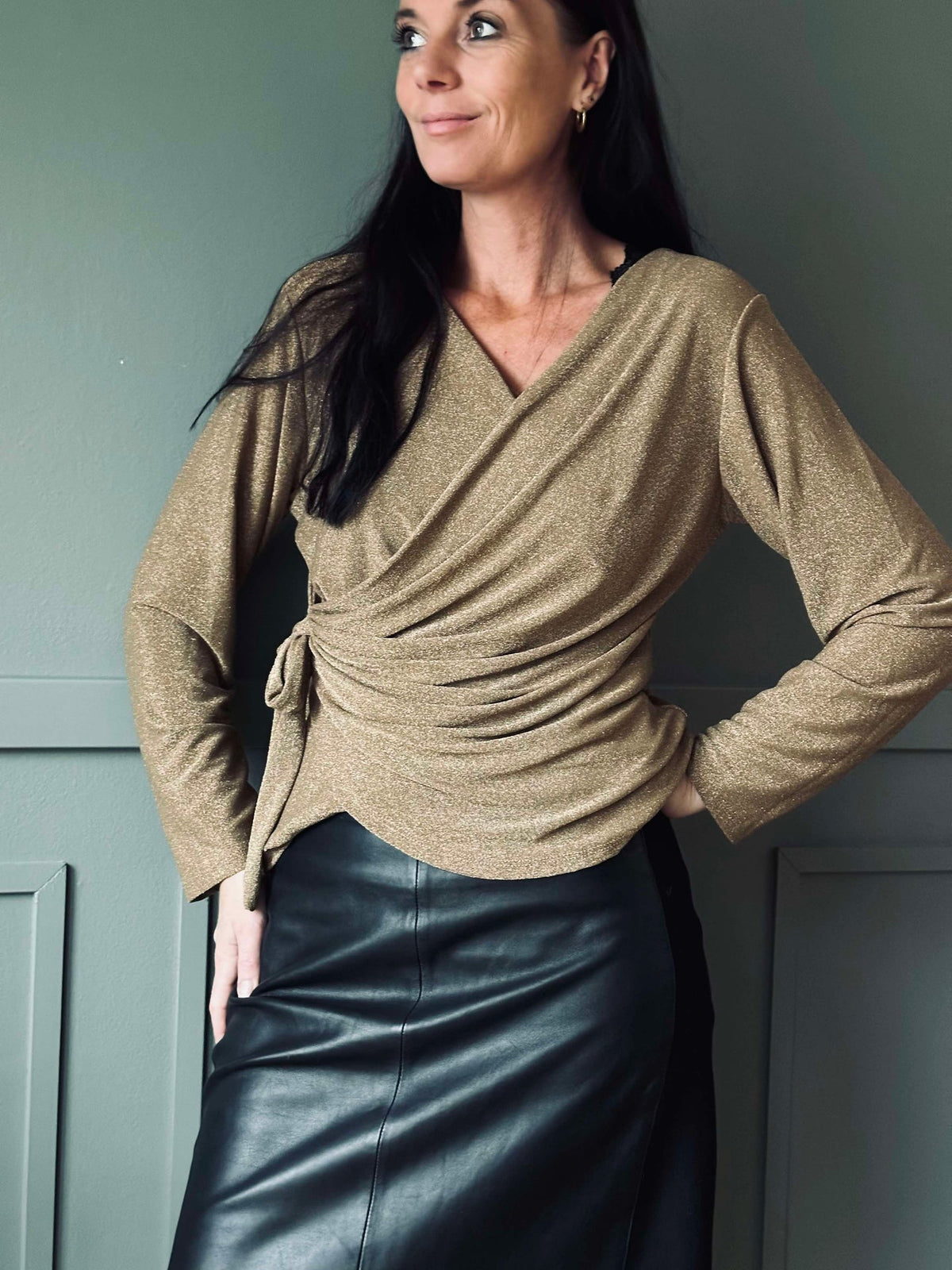 Wikkelblouse met glans - Gold