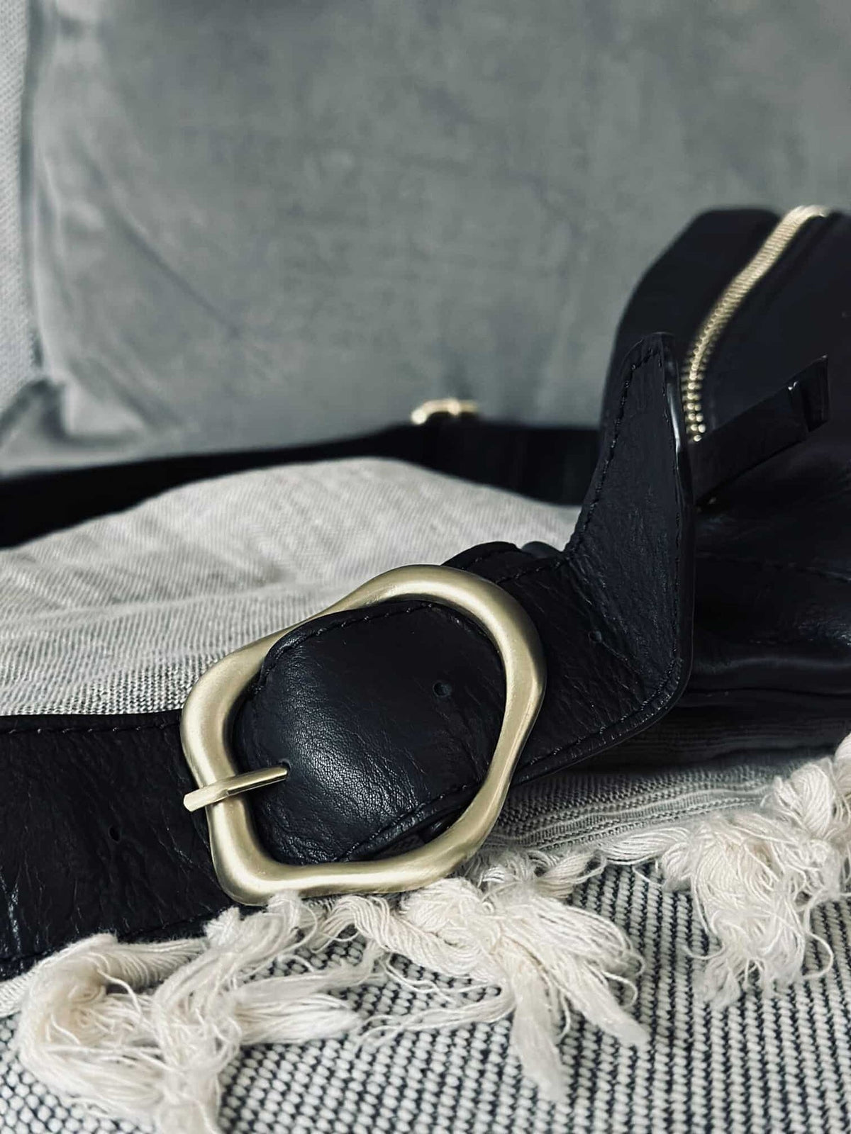 Bumbag met gesp - Black leather