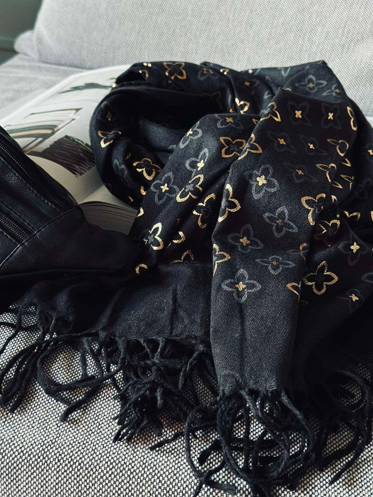 Sjaal - Black / Gold