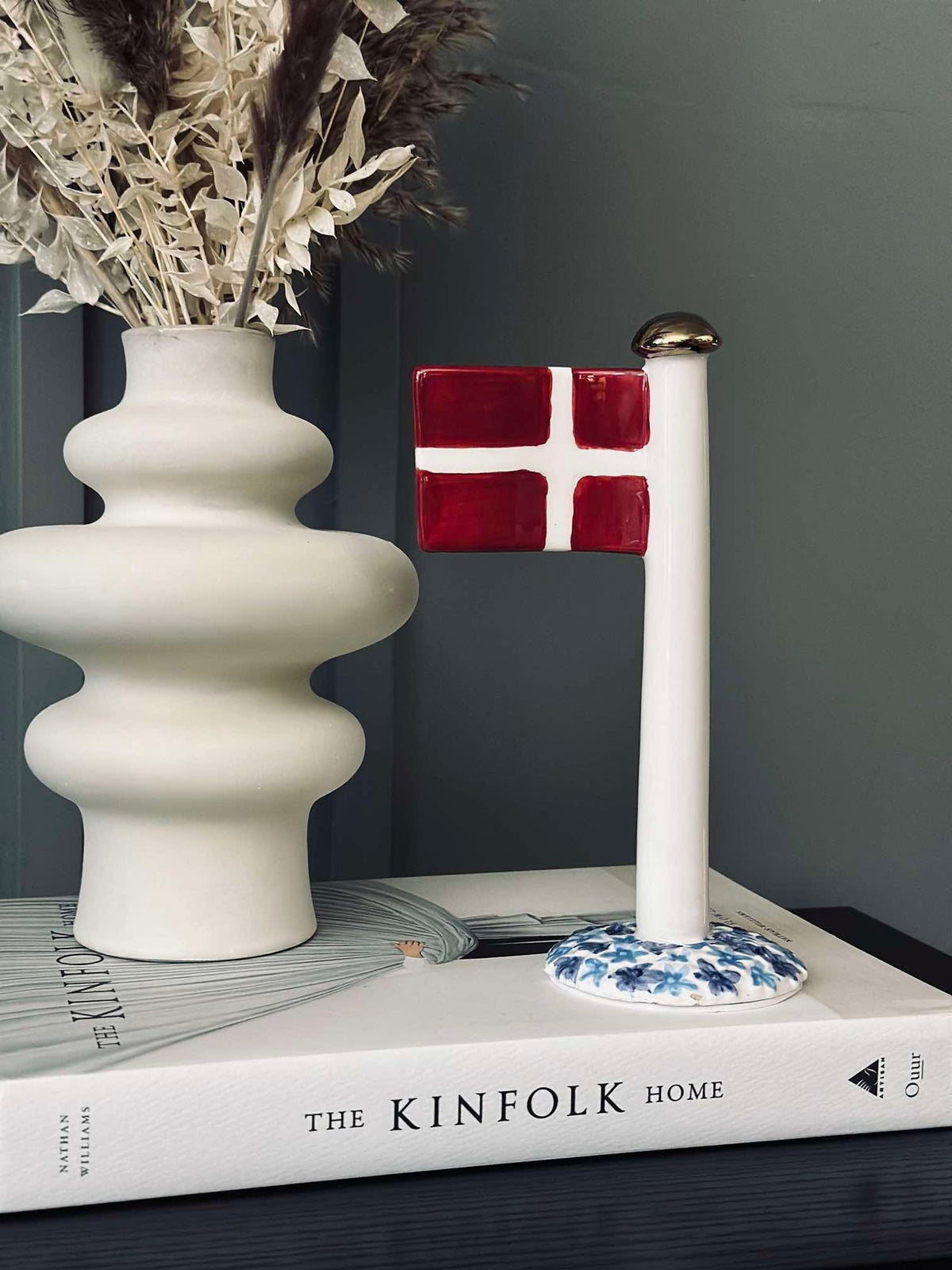 Vlag keramiek – Dannebrog m. blauwe voet