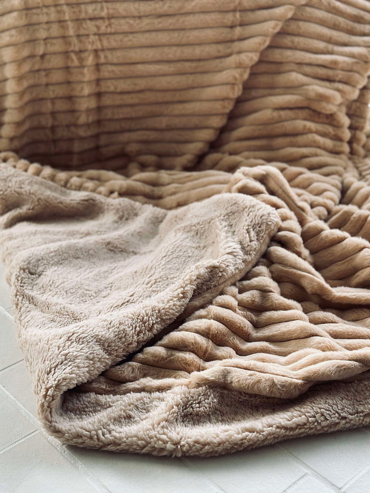 Bedsprei STRIB - Beige