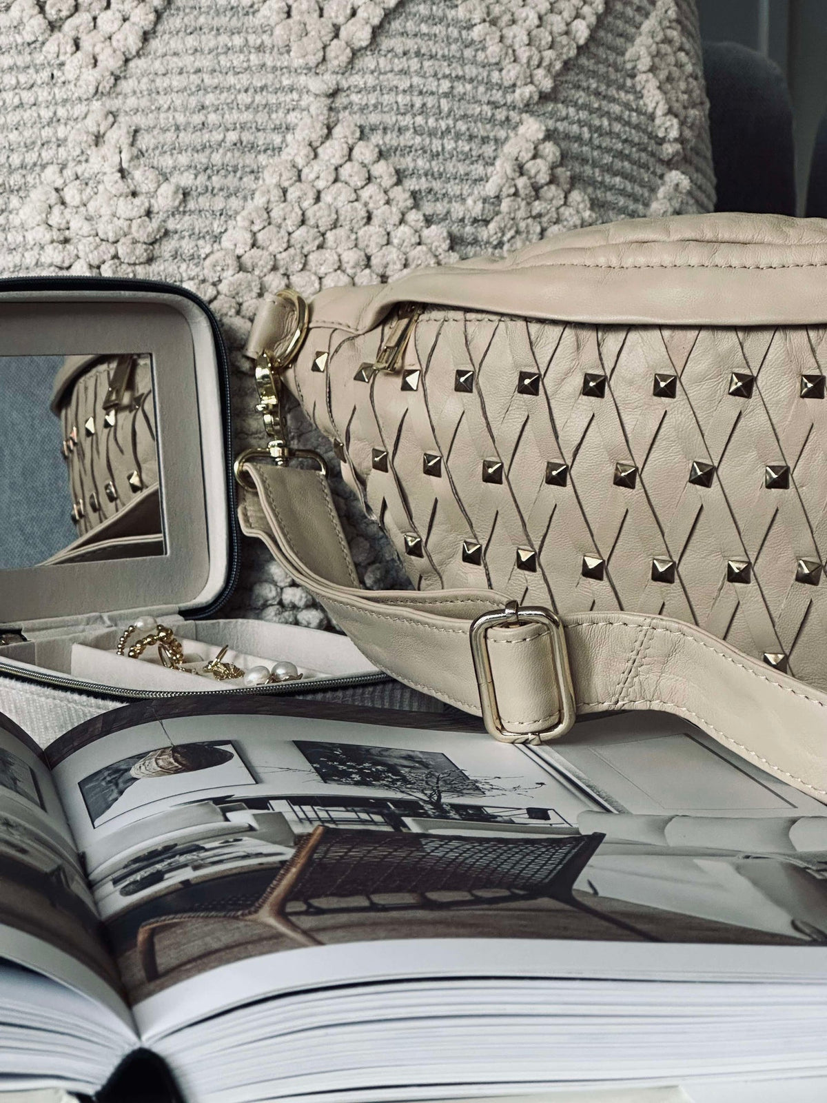 Bumbag Vanila gold