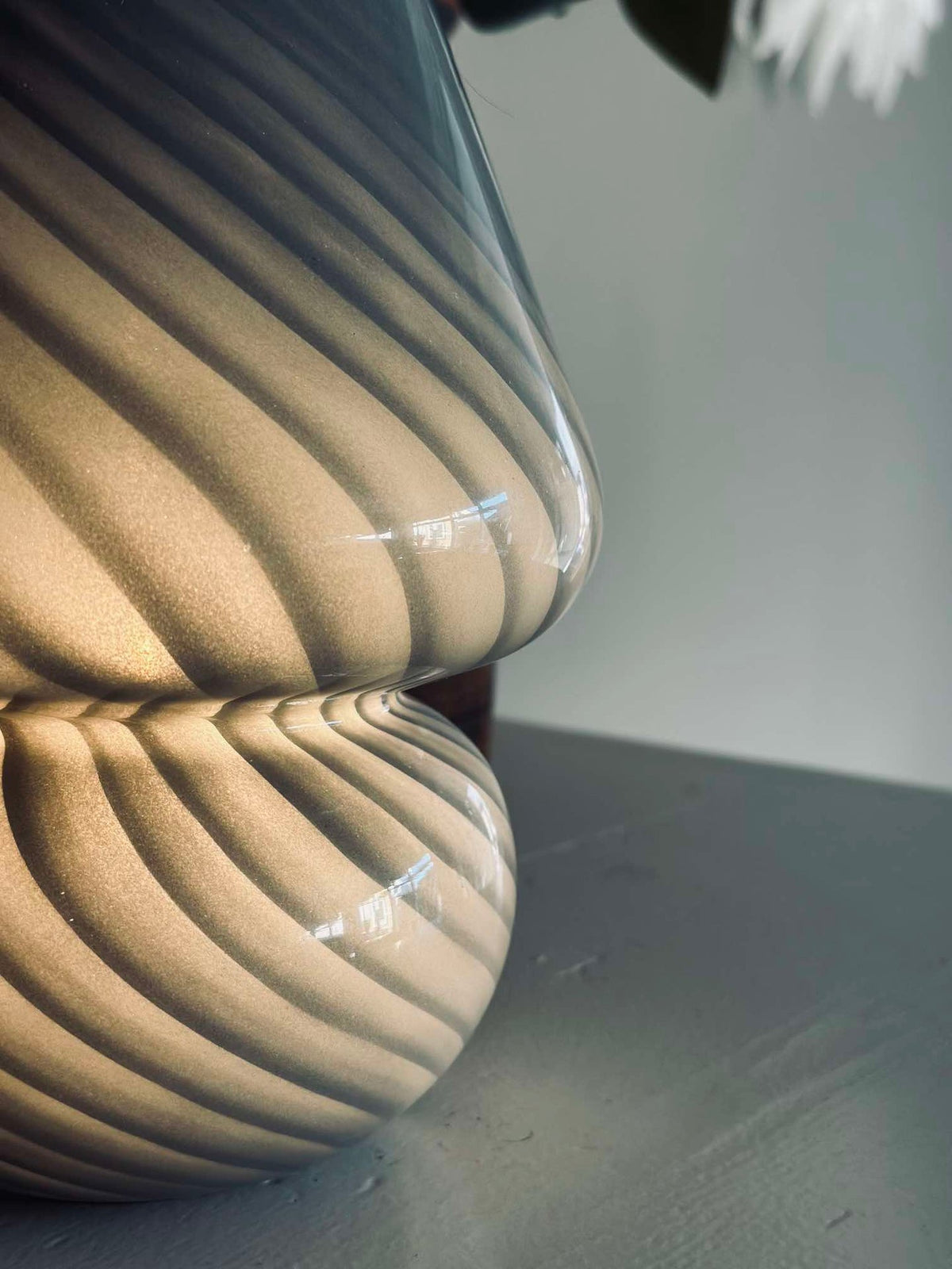Mushroom Large - Grijs mondgeblazen glas