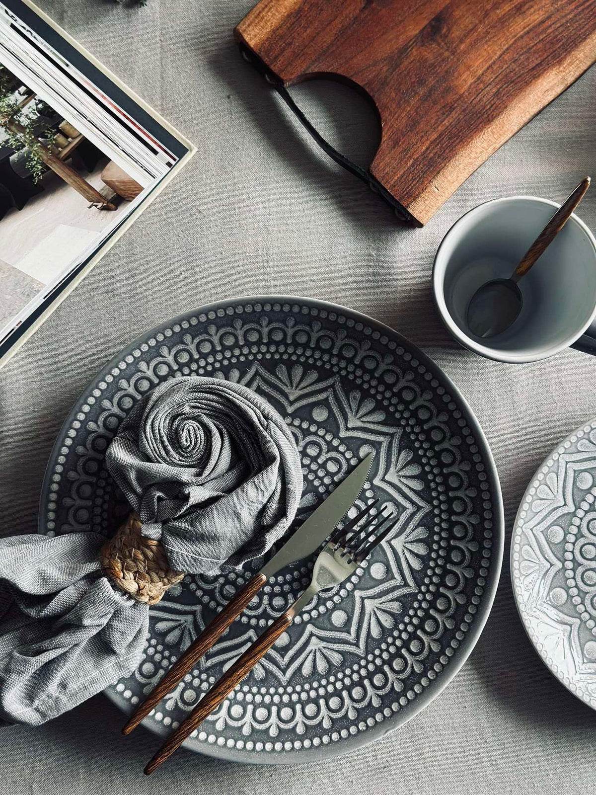 Bord India Stoneware 27cm - Grijs