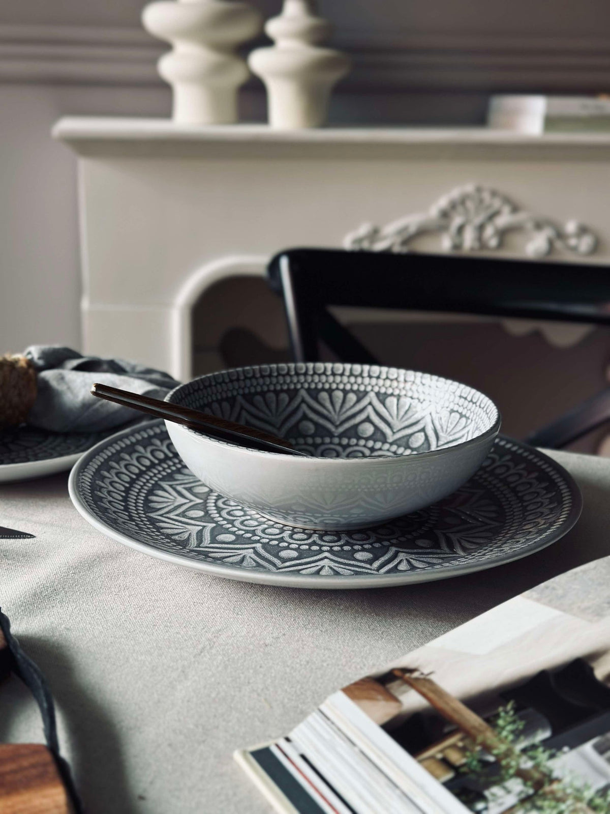 Bord India Stoneware 27cm - Grijs