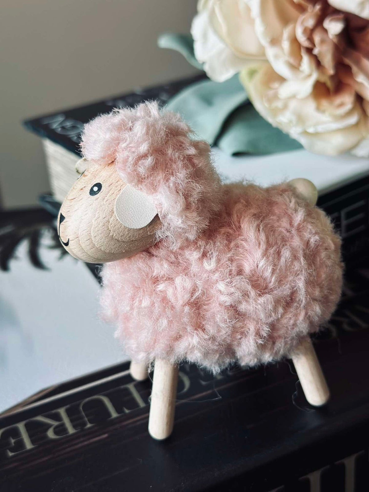 Schaap van hout met vacht - Roze