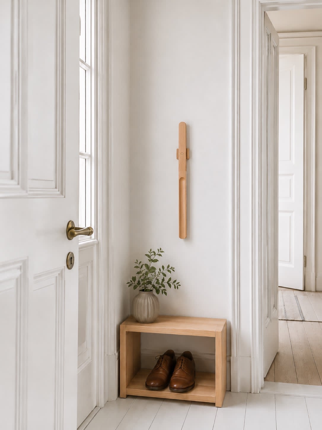 Schoenlepel van hout m. magneet