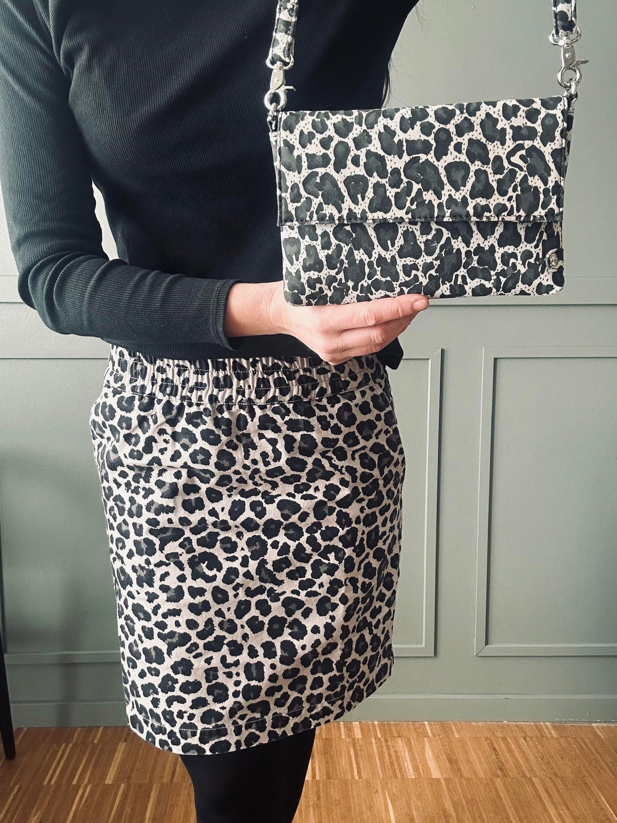 Rok Jane Leopard Grey
